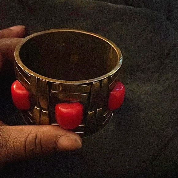 GORGEOUS RED & BRASS BOHEMIAN STYLE BRACELET with RED STONES EUC - Picture 2 of 3